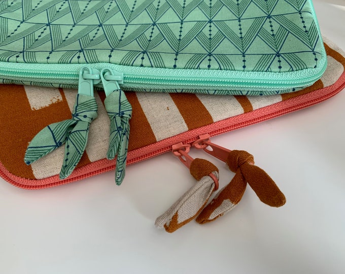 Sewspire Zip Around Town Clutch + PDF with Step by Step Video Tutorial