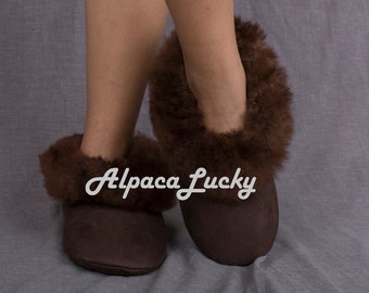 FreeCruelty Drak Brown Alpaca Fur Slippers, unisex slippers, unisex alpaca fur slippers, fur slippers, soft slippers, alpaca slippers
