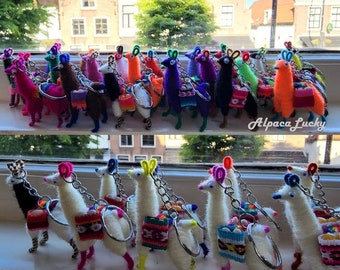 Lot of 3, 5, 6, 7, 10, 12, 18, 25, 26, 40, 50, 52, 100, 105, 110, 150, 200, 400 Llama purse Lucky charm keychain, Alpaca Keychain, lama keys