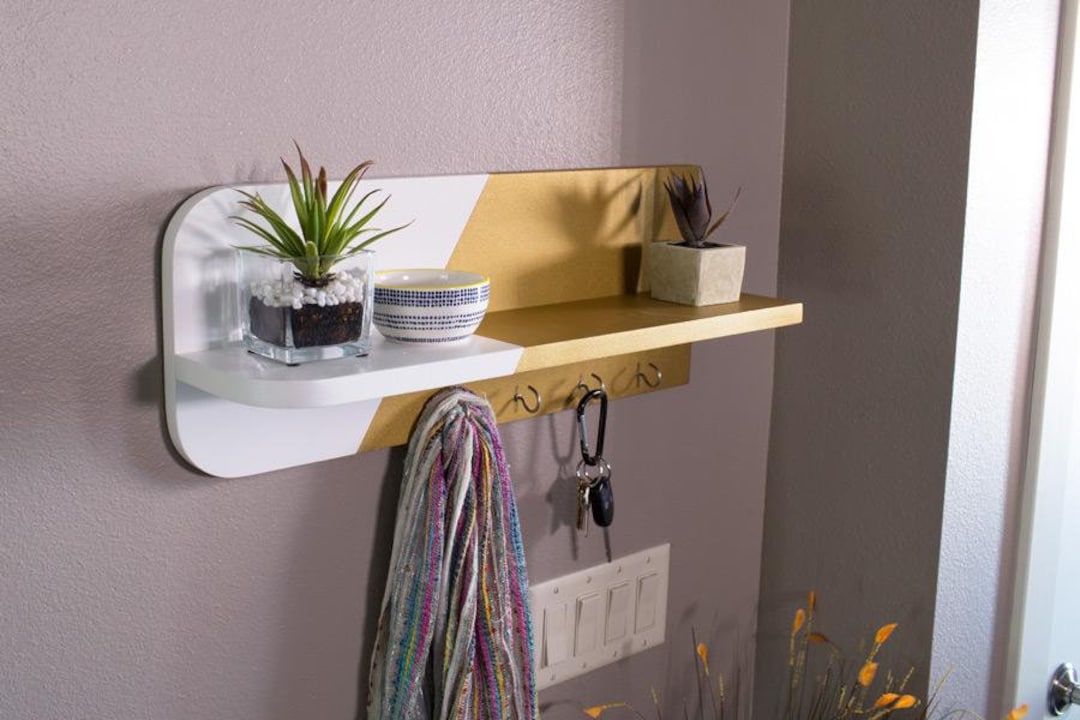 DIY Entryway Shelf Woodworking Plans. Upgrade Your Entryway With These ...