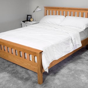 Queen Size Bed Frame Downloadable Plans. Sleep in Style. DIY Woodworking Project to Upgrade Your Bedroom! #QueenSizeBed #DIYPlans