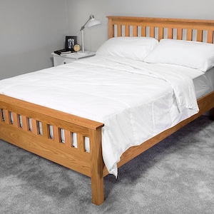 Queen Size Bed Frame Downloadable Plans. Sleep in Style. DIY Woodworking Project to Upgrade Your Bedroom! #QueenSizeBed #DIYPlans