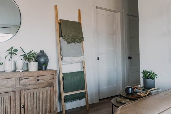 Blanket Ladder Downloadable Plans - Cozy Home Essential to Display & Organize Your Throws with Style #DIYWoodworkingProject