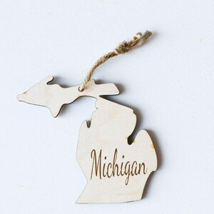 Michigan svg Christmas Ornament SVG, United States SVG, Ornament SVG, Laser Cut Vector Files