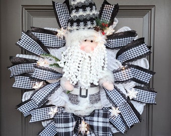 Santa wreath.  Country Santa wreath. Handmade Christmas wreath