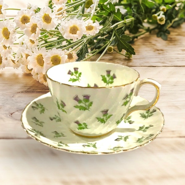 Vintage Aynsley Scottish Highland Thistle Teacup and Saucer Set, Purple Scottish Thistle Vintage Bone China, Tea Cup, scotland