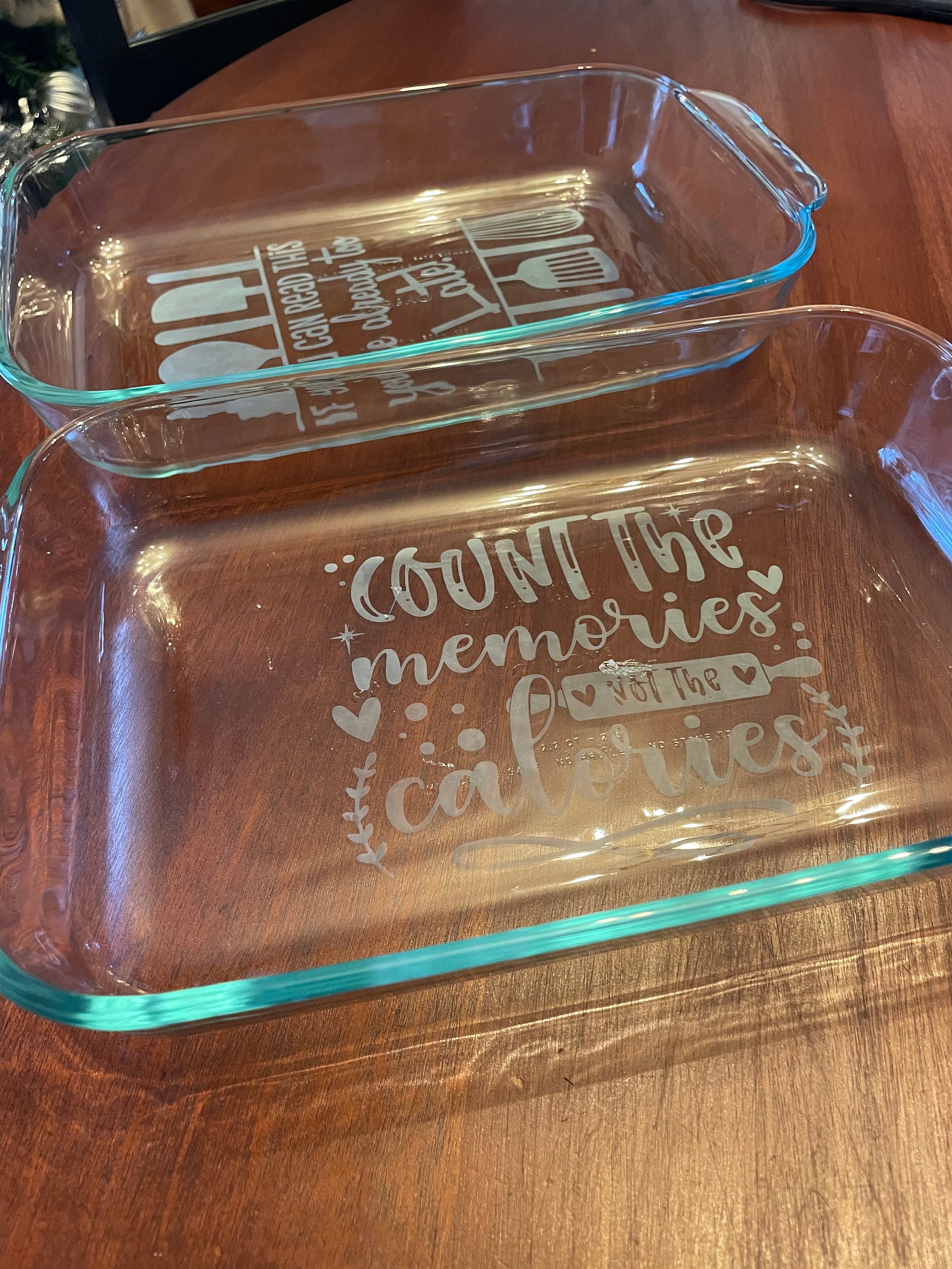 Personalized Etched Glass Bakeware Tutorial - the thinking closet