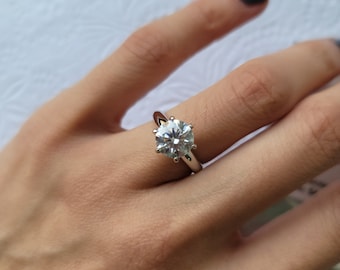 2 CTW Certificated D Color Brilliant cut Moissanite Engagement Ring in 925 Sterling Silver