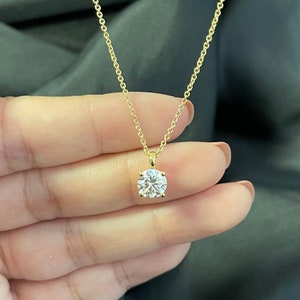 Certificated 1ct/ 6.5mm Moissanite 18K Gold Pendant Necklace