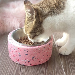 Handgemachter Fressnapf aus Terrazzo: Bunter Fressnapf für Katzen und Hunde mit Edelstahleinsatz