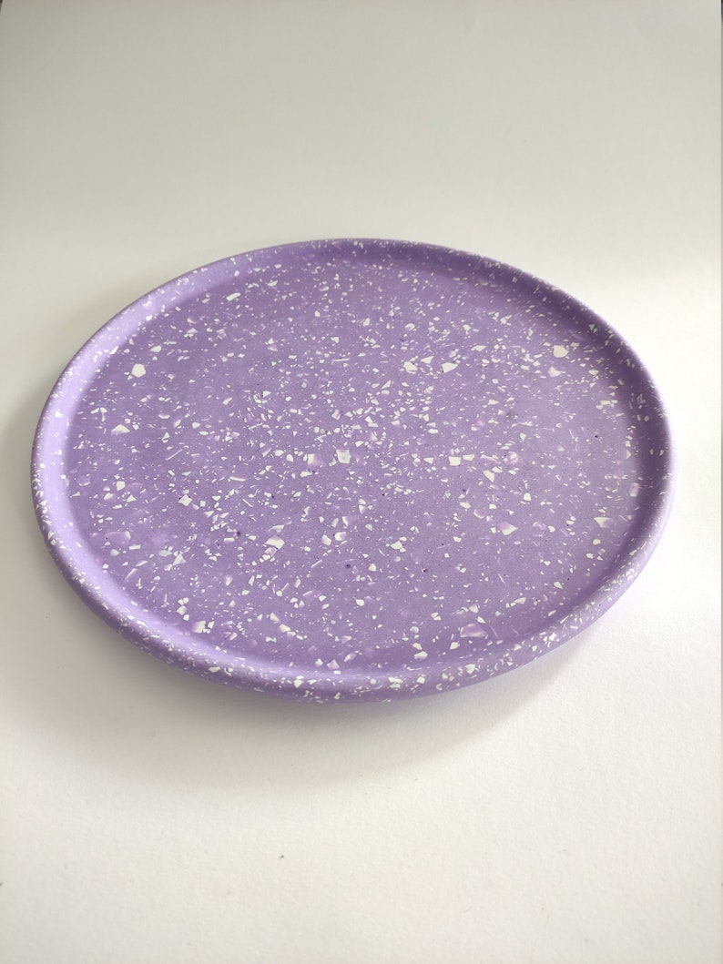 Decorative terrazzo tray, 27 cm Dining Centrepiece, Jewellery display, Dining table centerpiece, Purple jesmonite Tray Terrazzo style image 3