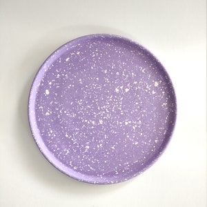 Decorative terrazzo tray, 27 cm Dining Centrepiece, Jewellery display, Dining table centerpiece, Purple jesmonite Tray Terrazzo style image 2