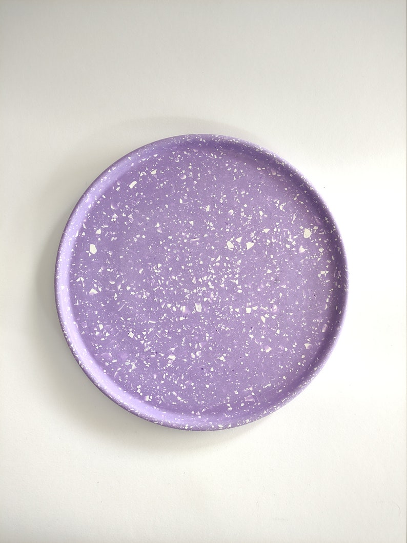 Decorative terrazzo tray, 27 cm Dining Centrepiece, Jewellery display, Dining table centerpiece, Purple jesmonite Tray Terrazzo style image 2