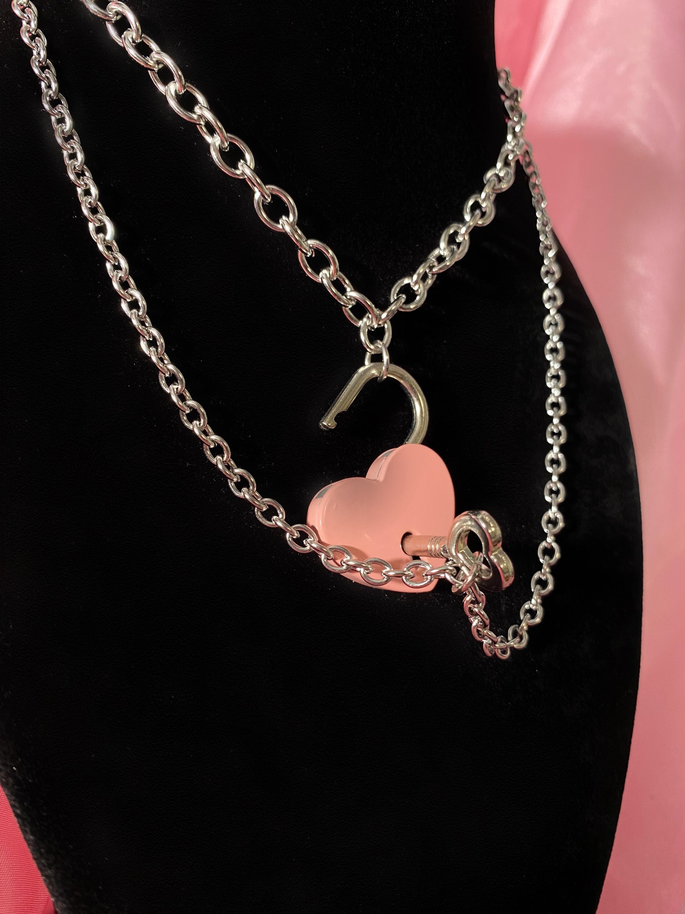 【BLACKPURPLE】Asothone Lock Key Ring Necklace SET BLACKPURPLE】Asothone Lock Key Ring Necklace SET BLACKPURPLE