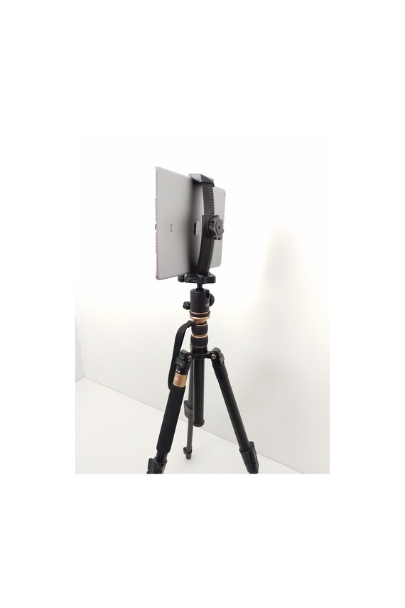 Ipad holder 2024 for tripod