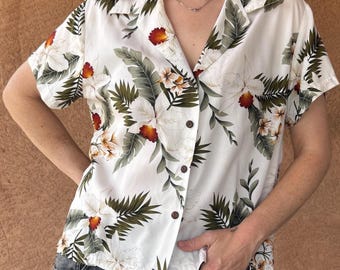 Vintage Two Palms Hawaiihemd: Weiße Rayon-Aloha-Bluse mit Hibiskus (groß)