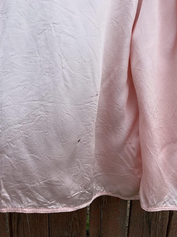 1940's Silk Satin Bed Jacket - image 5