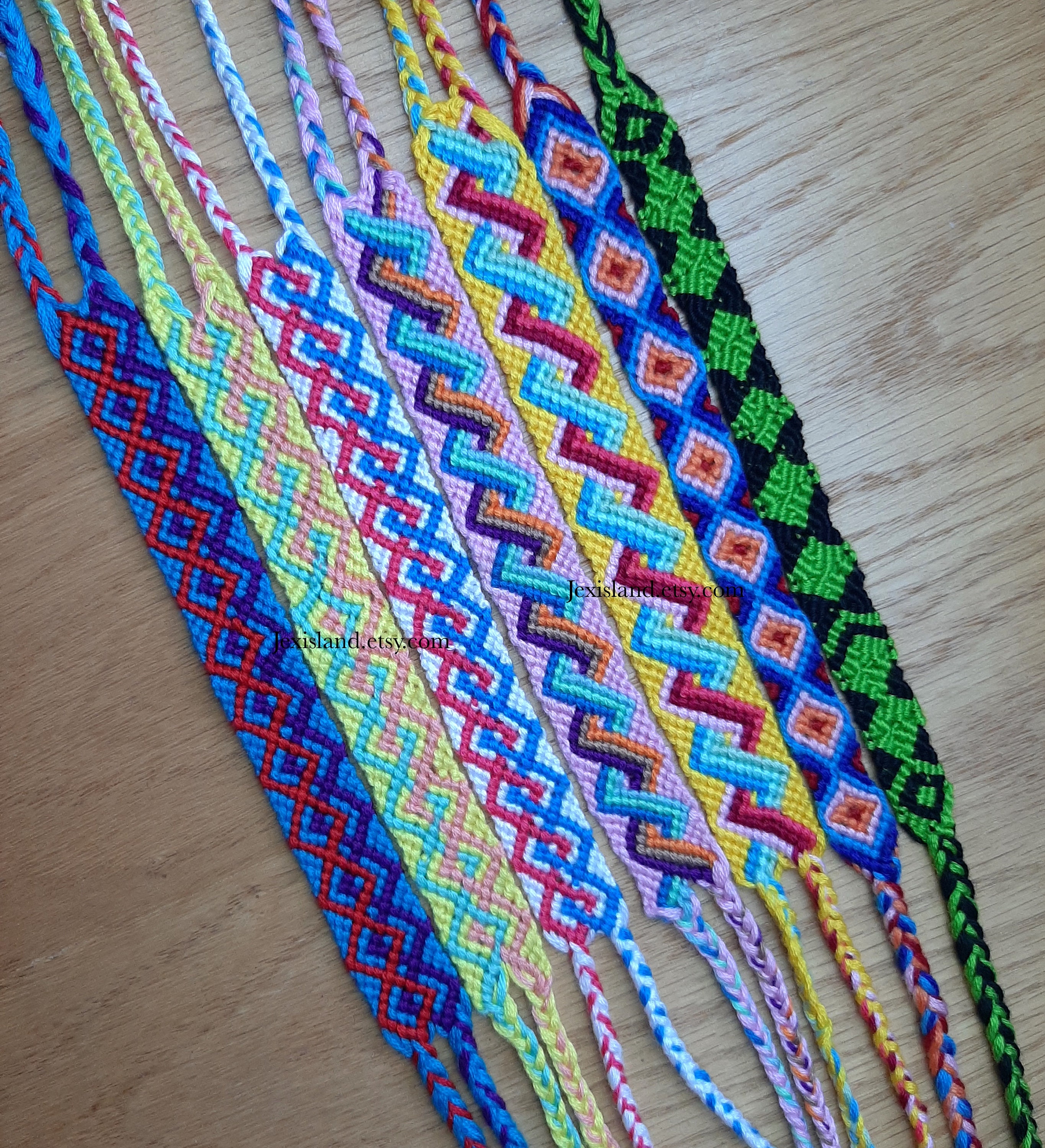 diy zig zag bracelet | String bracelet patterns, Bracelet patterns, Chevron  bracelet