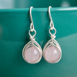 Rose Quartz silver herringbone earrings