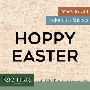 Peut inclure: Téléchargement numérique de trois fichiers SVG et PDF pour un design "Hoppy Easter". Le design présente un fond en bois brun avec un contour blanc d'œufs de Pâques, de lapins, de poussins, de fleurs et de carottes. Le texte "Hoppy Easter" est en lettres noires en gras.