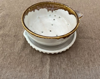 Ceramic Fruit Strainer with Plate