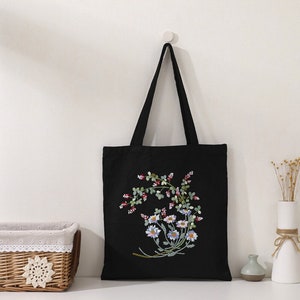 Embroidery Tote Bag Kit, DIY Cotton Flowers Adult Embroidered Kit, DIY Modern Bag Hand Embroidery Kit, Cotton Canvas Handbag Kit Gifts