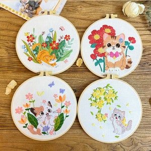 Cat Embroidery Kit Beginner, Cute Embroidered Cat Flowers Kit, DIY Floral Animal Handcraft Kit, Decoration Needlepoint Gifts