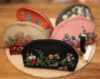 DIY Flower Embroidery Kit: Cotton Linen Cosmetic Bag, Needlework Gift