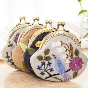 DIY Coin Purse Embroidery Kit, Floral Bird Pattern Storage Bag Embroidery Materials Kits, DIY Needlework Sewing Women Gift