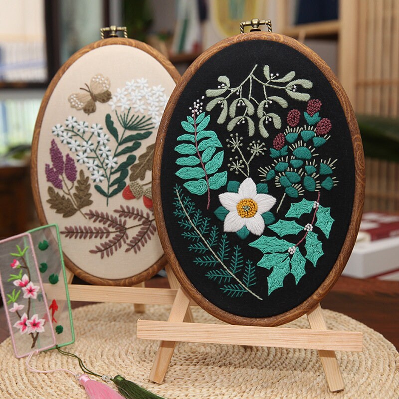 Floral Hand Embroidery Kit Beginner Embroidery Kit Flower Etsy