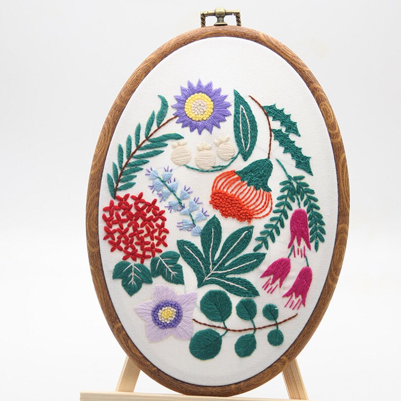 Floral Hand Embroidery Kit Beginner Embroidery Kit Flower Etsy