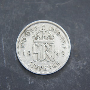 1942 Silver Sixpence Coin Great Britain GeorgeVI, Perfect for Birthdays, Collections, Anniversary, Crafting and Jewellery.