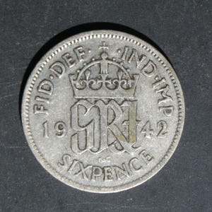 1942 Silver Sixpence Coin Great Britain GeorgeVI, Perfect for Birthdays, Collections, Anniversary, Crafting and Jewellery.