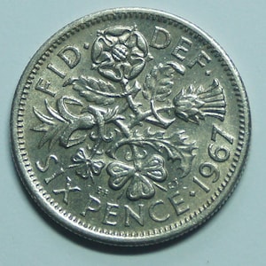 1967 Sixpence Great Britain Lucky Sixpence Elizabeth II, idealna na urodziny, do kolekcji, rocznic, do rękodzieła i jako biżuteria.