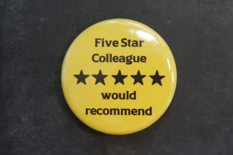 Five Star Colleague Button Badge Recommended image 1