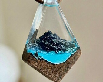 VASSAGO Collana con ciondolo a forma di montagna per donne e uomini in acciaio inossidabile idea regalo per escursionisti campeggiatori scalatori (Silber Mountain Halskette