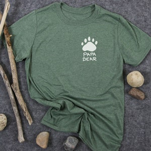 Papa Bear Paw Shirt, Fathers Day Gift, Fathers Day Shirt. T-shirt for Dad, Dady Bear, Dad Shirt, gift for dad, husband present, Papa Bear