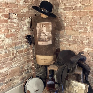 I’m the kind of woman/Country Shirt/Cowgirl Shirt/Western Shirt/Horse girl shirt/farmgirl shirt/distressed shirt/Annie Oakley