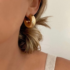 Chunky Gold Hoop Earrings, 18K Gold Filled Earrings, Chunky Earrings, Chunky Hoops, Gift For Her, Small Thick Hoops, Christmas Gift For Her