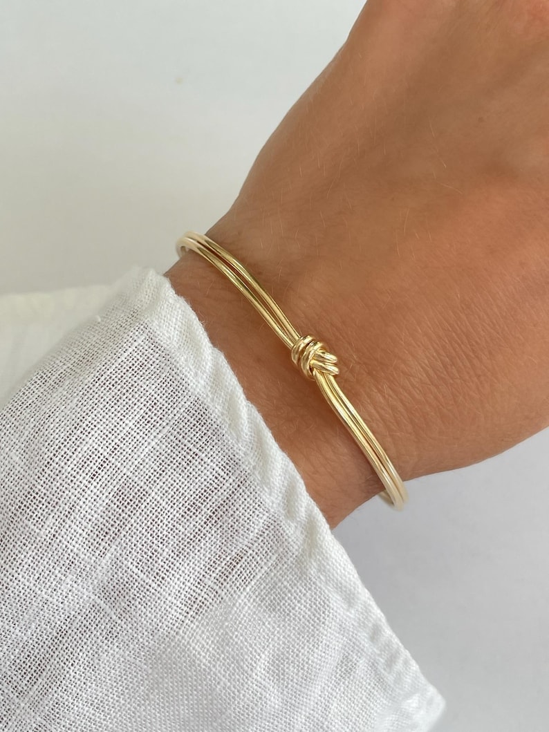 Tie the Knot Bracelet 18k Gold Filled Knot Bracelet For Bridal Party Gift For Bridesmaid Proposal Mother Daughter Gift Friendship Gift afbeelding 5