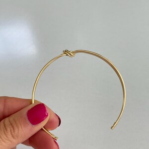 Tie the Knot Bracelet 18k Gold Filled Knot Bracelet For Bridal Party Gift For Bridesmaid Proposal Mother Daughter Gift Friendship Gift afbeelding 3