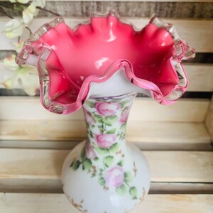 Fenton Charleton Roses Vase Peach Crest Ruffled Edge Deep Pink
