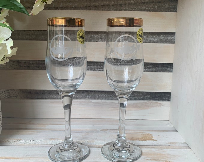Claddagh Duiske Irish Hand Cut Wine Glasses Gold Rim Etched Flowers