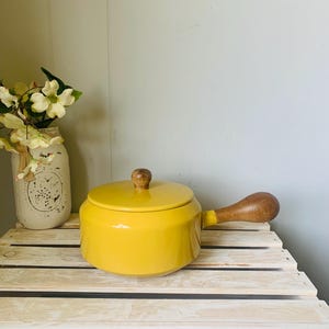 MCM Fondue Pot With  Lid Mustard Yellow Wood Handle Vintage Kitchen 1970’s Groovy Kitchen Wine And Cheese