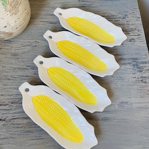 Vintage Hoffritz Corn On The Cob Holders: Yellow & White Set of 4