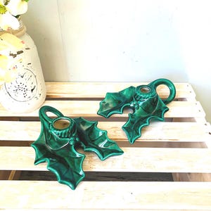 Vintage Holland Mold Holly Candlestick Holders: Glossy Green Christmas Decor
