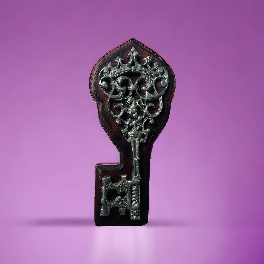 Gothic Medieval Key Shaped Key Holder Silver Metal on Wood Base Lion ...