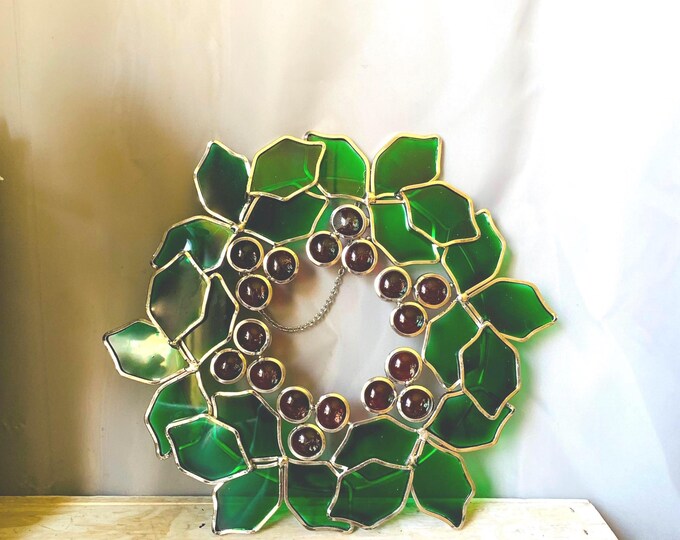 Stained Glass Holly Wreath Suncatcher - Christmas Window Decor - Etsy