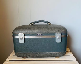 Sears Courier by Samsonite Vinyl Carry-on Messenger Bag