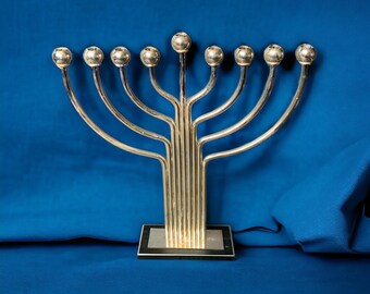 Chanukah Menorah Vintage Silverplate Judaica Elegant Religious Minimalistic Modern Design